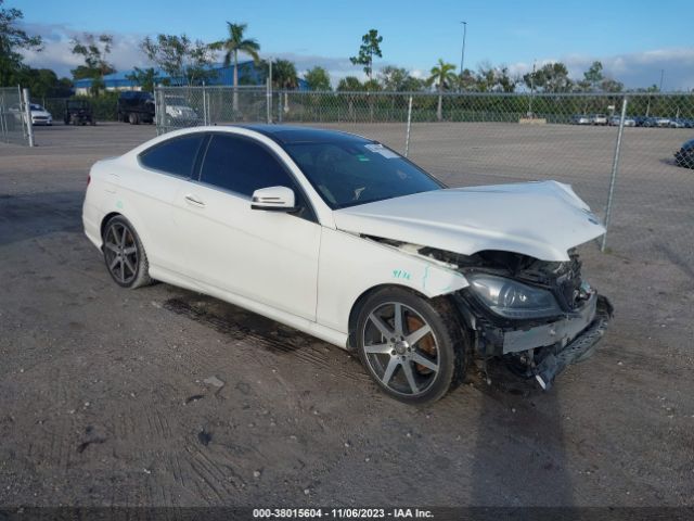 MERCEDES-BENZ C 250 2015 wddgj4hb2fg351085