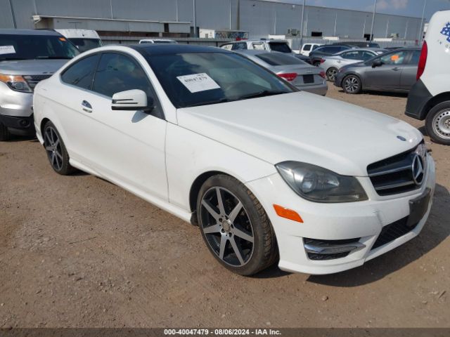 MERCEDES-BENZ C-CLASS 2015 wddgj4hb3fg373614