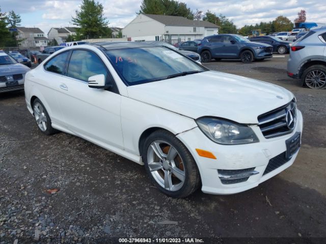 MERCEDES-BENZ C-CLASS 2014 wddgj4hb8eg283552