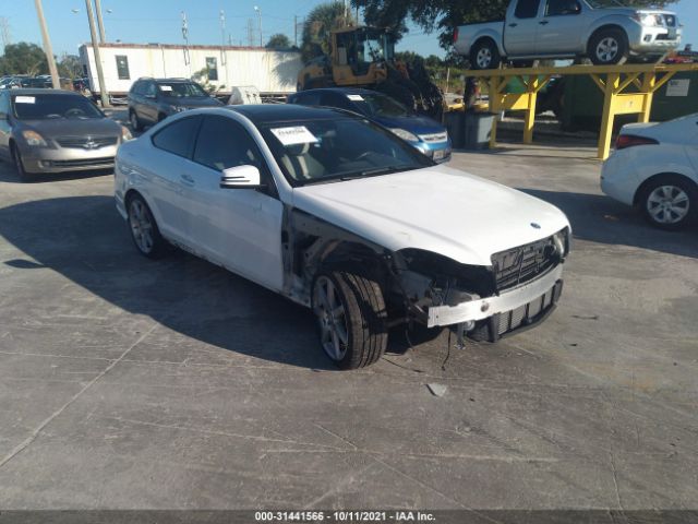 MERCEDES-BENZ C-CLASS 2015 wddgj4hb9fg369647