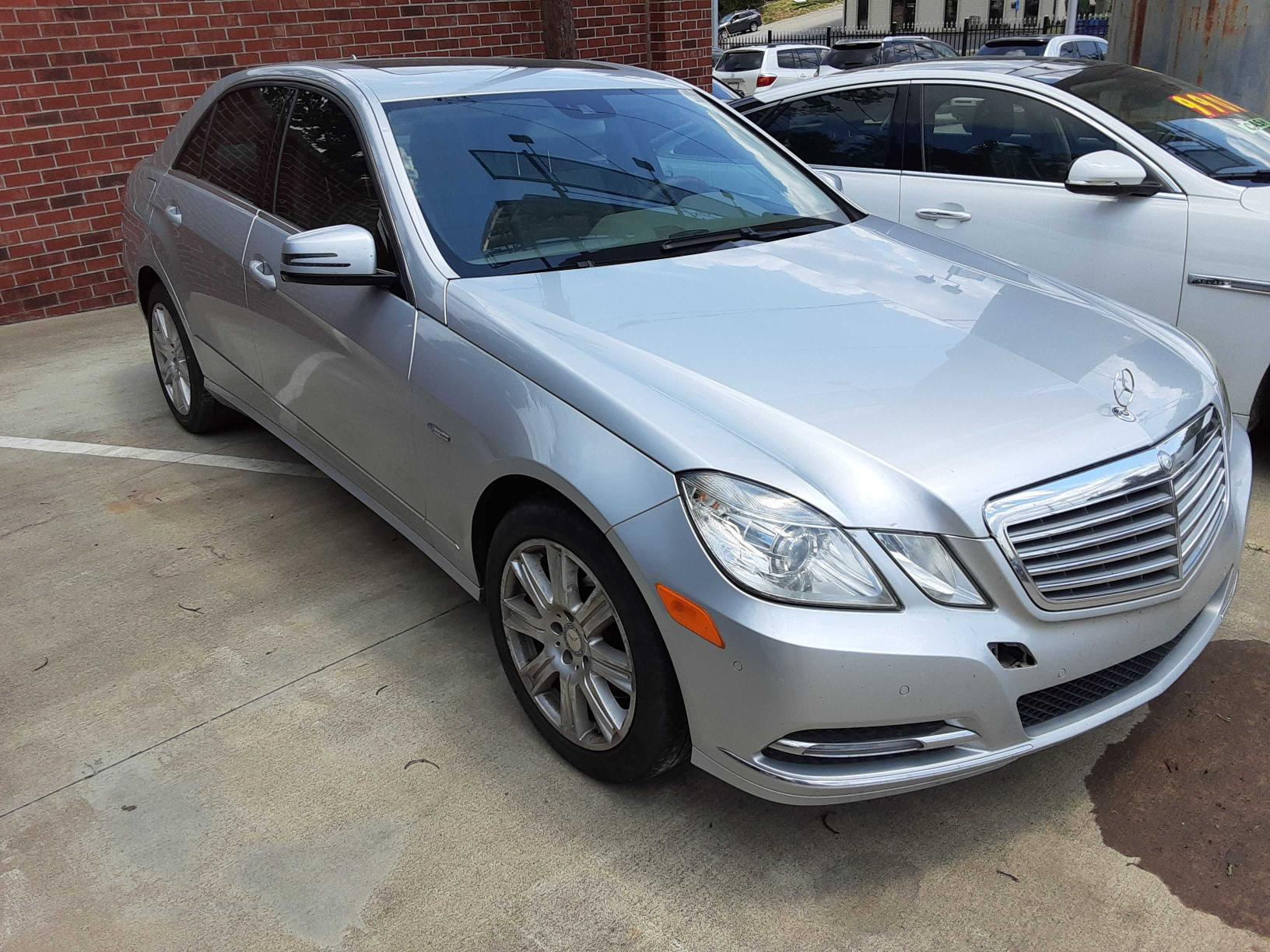 MERCEDES-BENZ E 350 BLUE 2012 wddhf2eb7ca529523