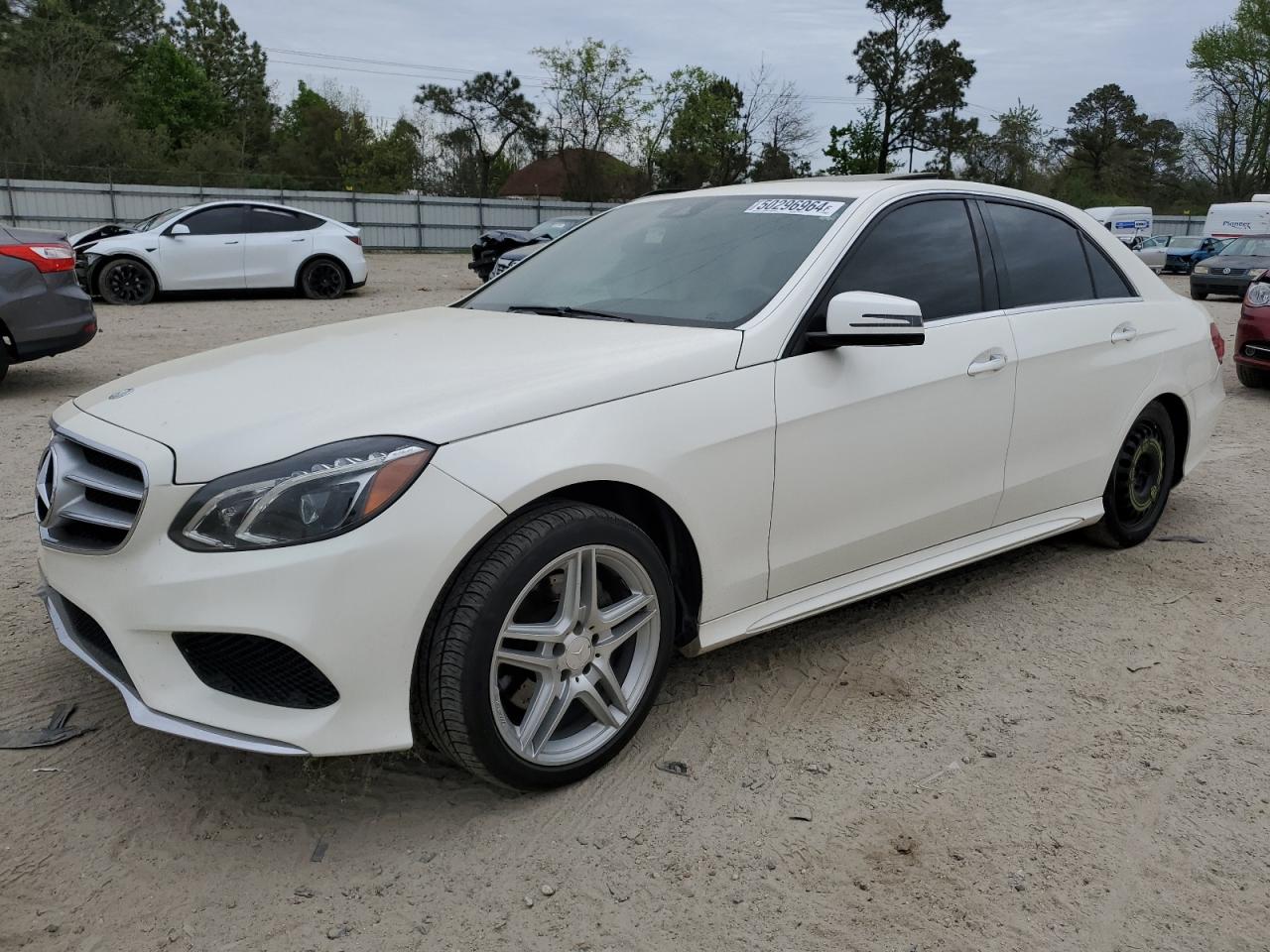 MERCEDES-BENZ E-KLASSE 2014 wddhf5kb9ea838144