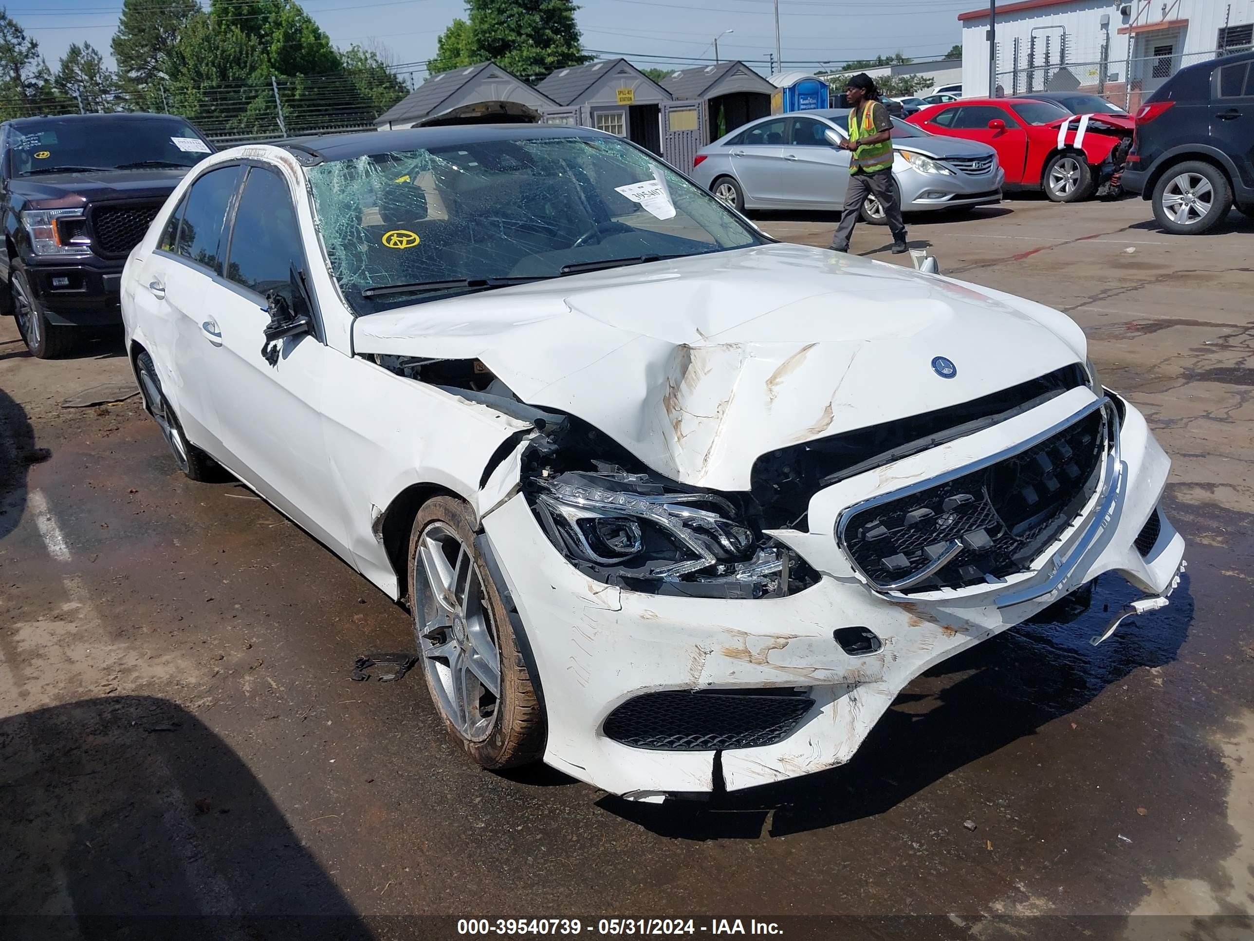 MERCEDES-BENZ NULL 2015 wddhf8jb2fb120854