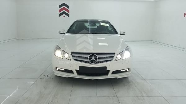 MERCEDES-BENZ E 200 2011 wddkj4jb6bf088197