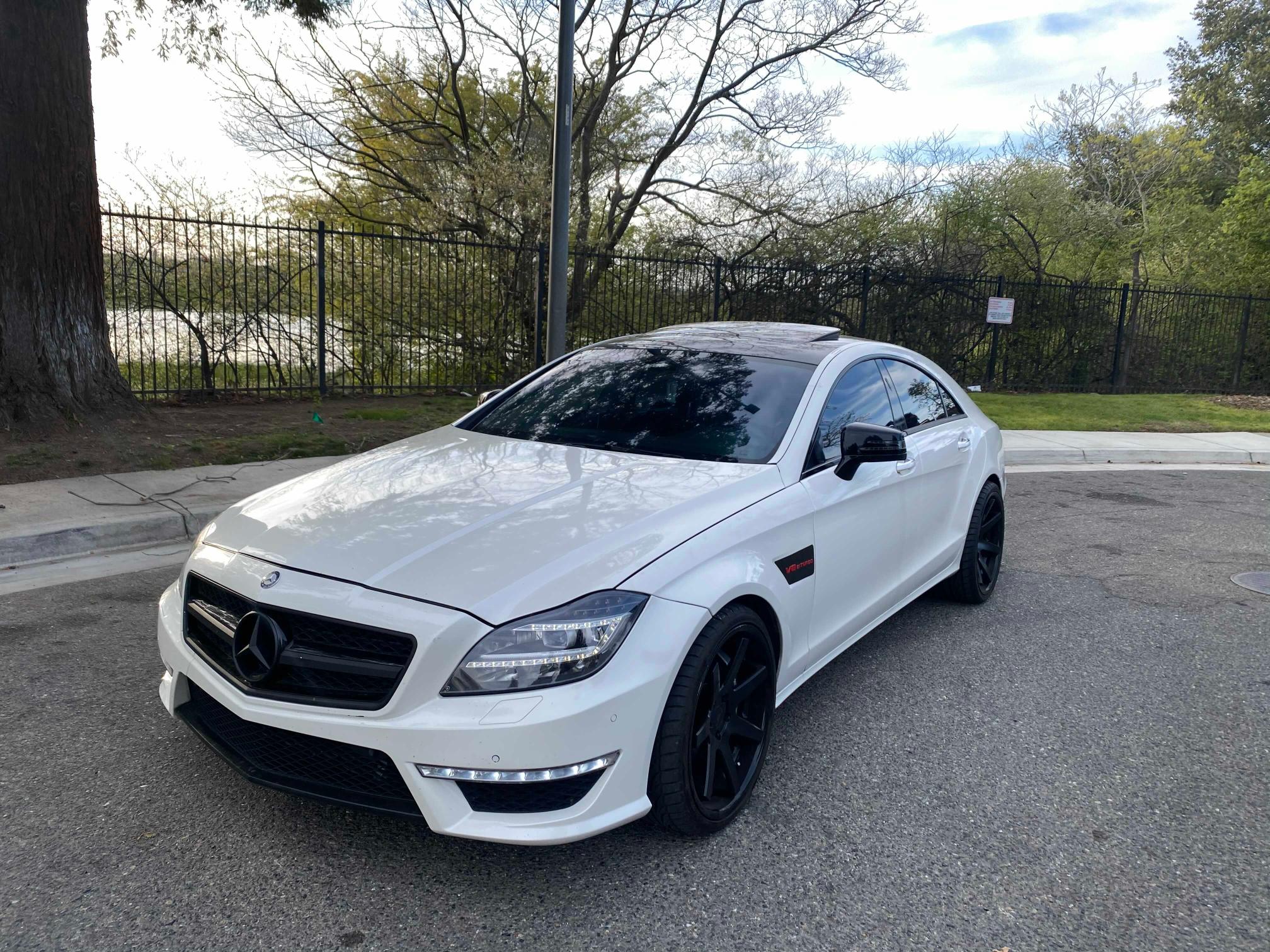 MERCEDES-BENZ CLS 63 AMG 2012 wddlj7eb8ca049304