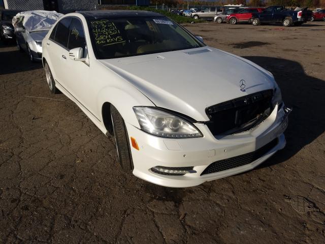 MERCEDES-BENZ S 550 2010 wddng7bb0aa339321