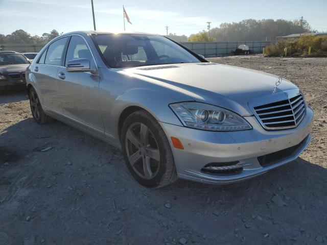 MERCEDES-BENZ S 550 2010 wddng7bb0aa345913