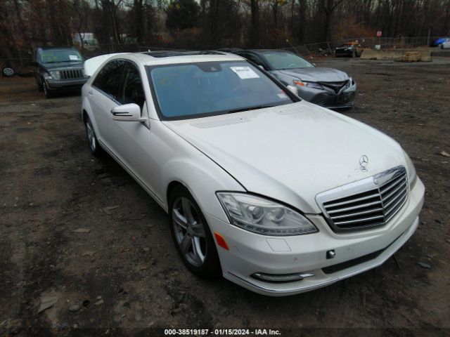 MERCEDES-BENZ S 550 2010 wddng7bb4aa324191