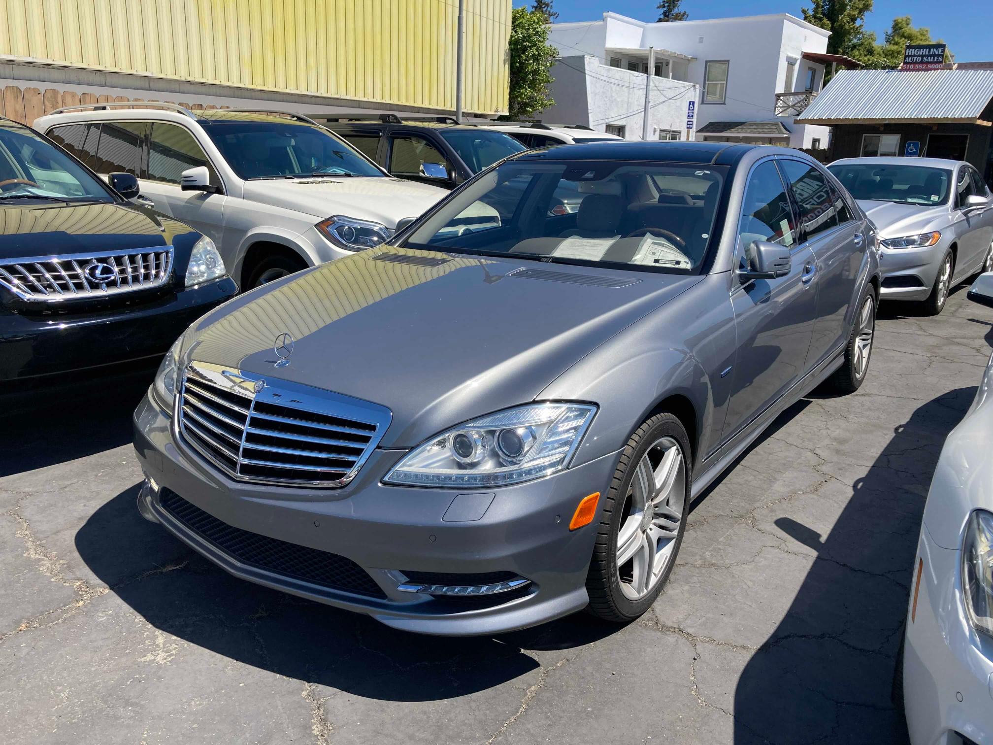 MERCEDES-BENZ S 550 2012 wddng7db2ca437606