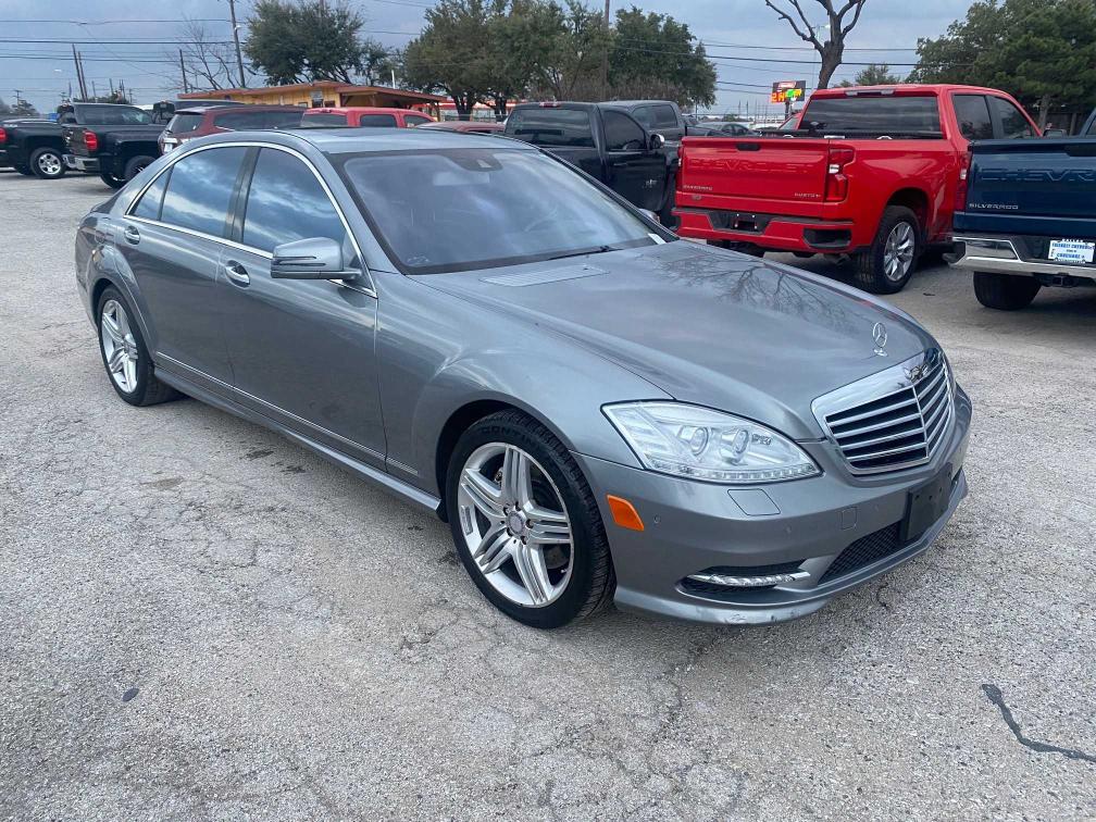 MERCEDES-BENZ S 550 2013 wddng7db2da531664