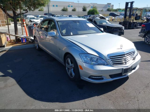 MERCEDES-BENZ S 550 2012 wddng7db8ca419742