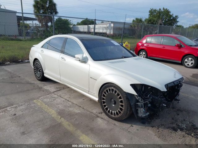 MERCEDES-BENZ S 63 AMG 2013 wddng7eb3da530599