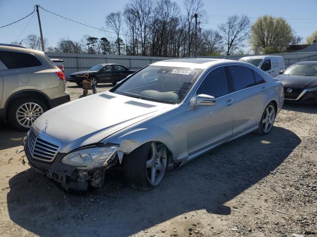 MERCEDES-BENZ S 550 4MAT 2010 wddng8gb1aa319819