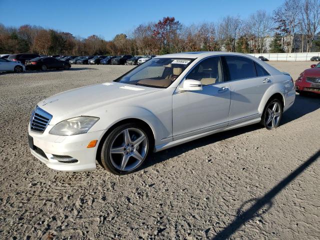 MERCEDES-BENZ S 550 4MAT 2011 wddng8gb1ba363773