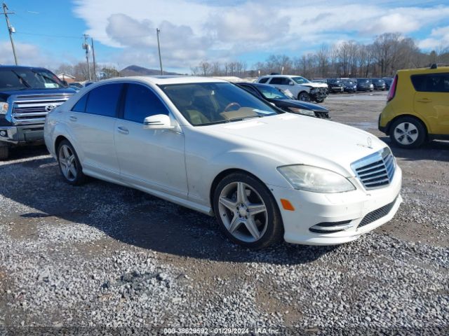 MERCEDES-BENZ S 550 2011 wddng8gb1ba382484