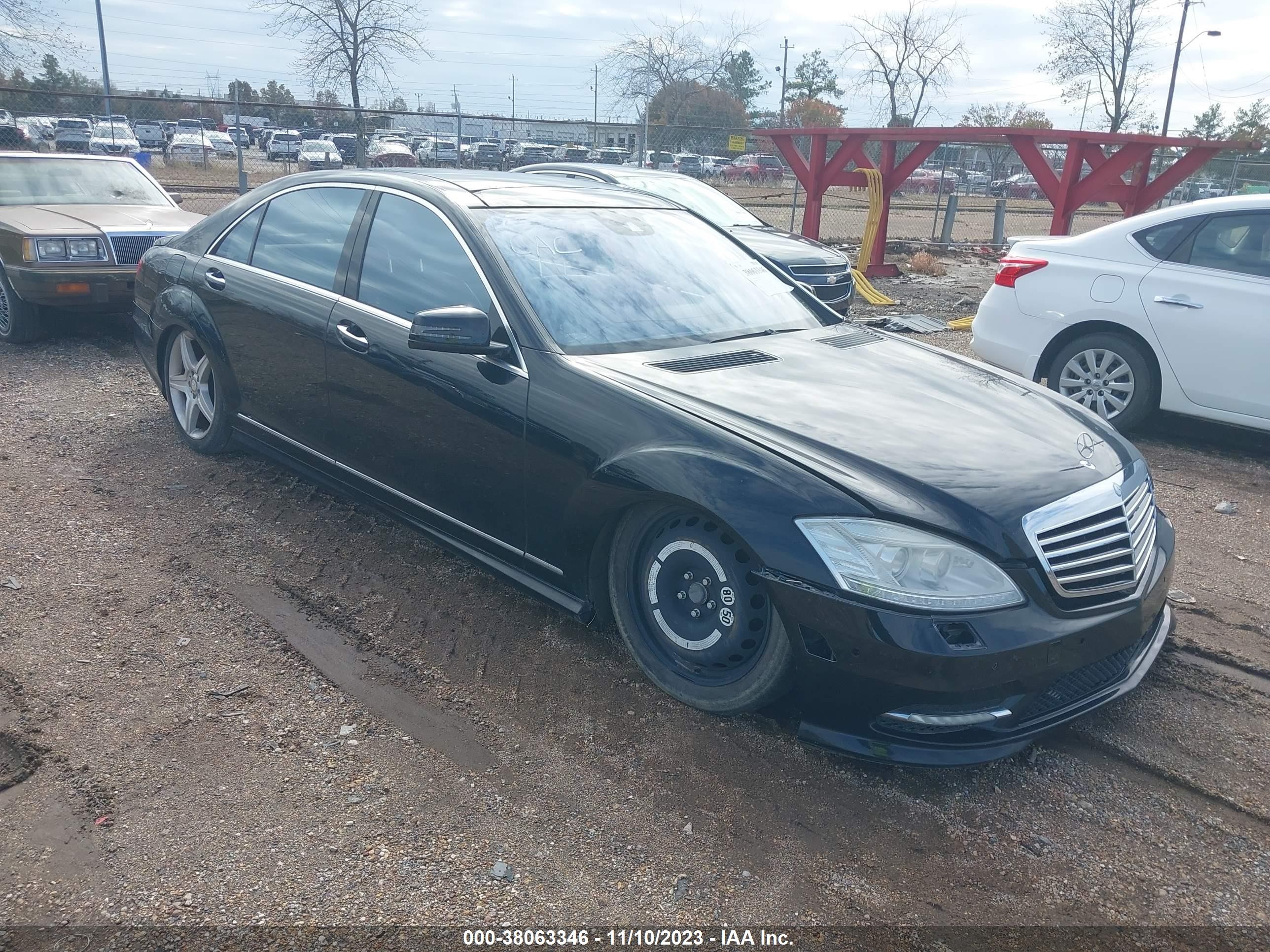 MERCEDES-BENZ S-KLASSE 2011 wddng8gb2ba399858