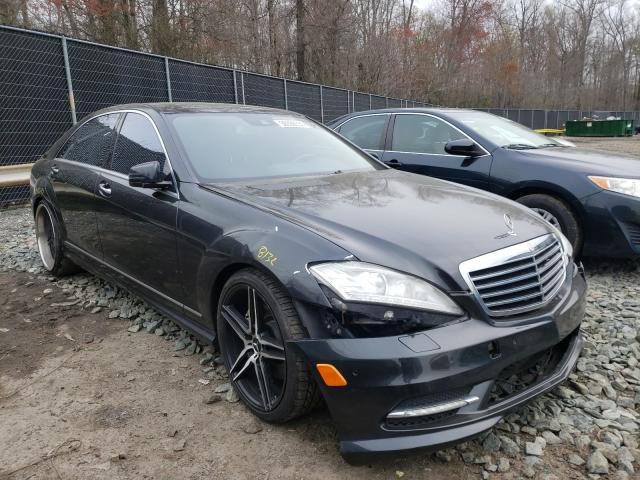 MERCEDES-BENZ S 550 4MAT 2011 wddng8gb6ba407329