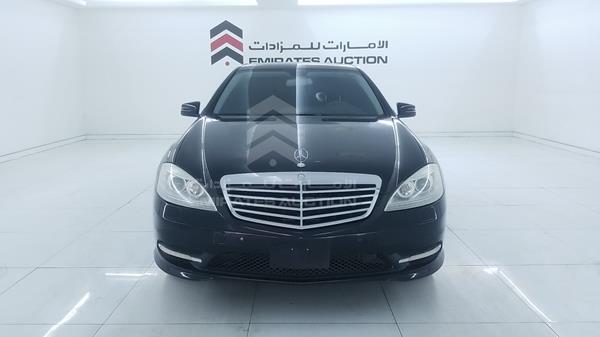 MERCEDES-BENZ S 550 2010 wddng8gb9aa548782