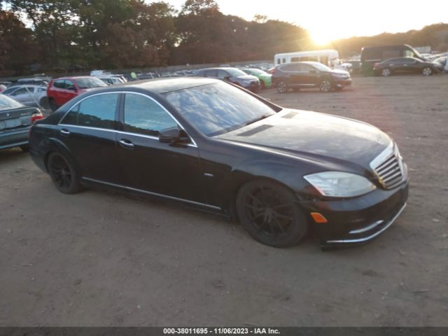 MERCEDES-BENZ S 550 2010 wddng8gbxaa304073