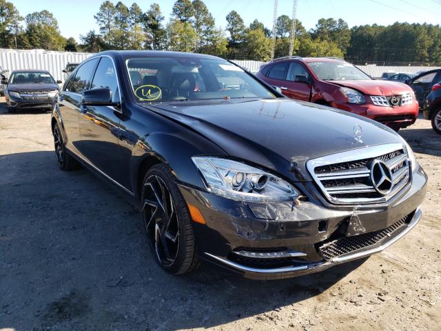 MERCEDES-BENZ S 550 4MAT 2011 wddng8gbxba380409