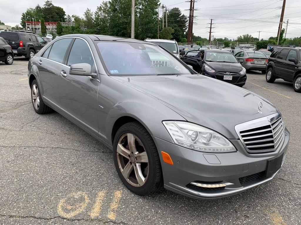 MERCEDES-BENZ S 550 4MAT 2012 wddng9eb1ca432052