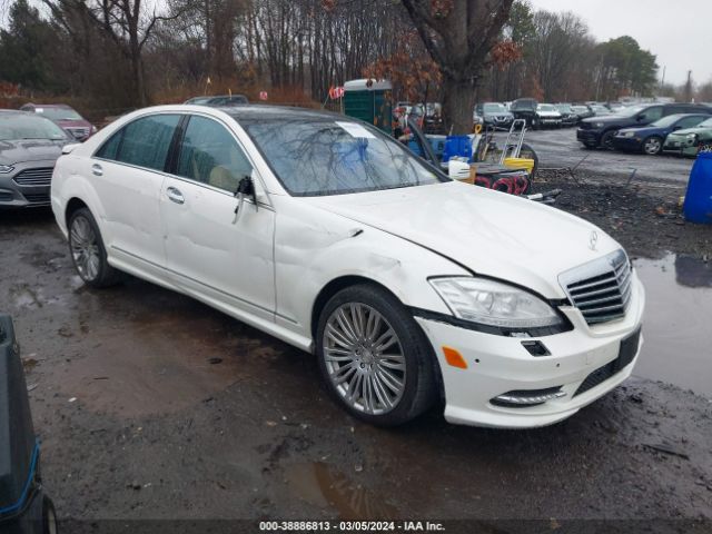 MERCEDES-BENZ S 550 2013 wddng9eb1da507057