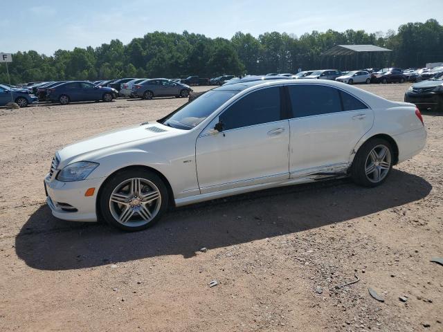 MERCEDES-BENZ 550 2012 wddng9eb3ca440055