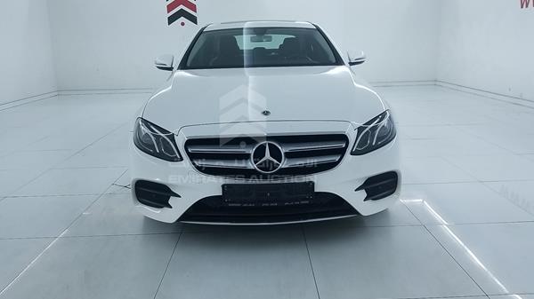 MERCEDES-BENZ E 200 2019 wddzf4cb9ka500753