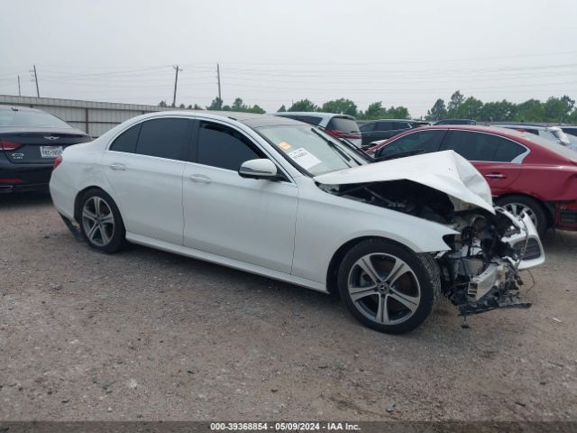 MERCEDES-BENZ E 300 2019 wddzf4jb1ka615107