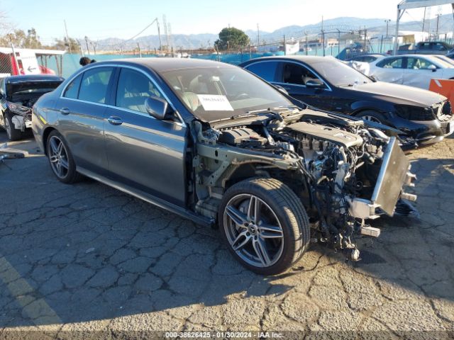 MERCEDES-BENZ E 300 2019 wddzf4jb2ka629789