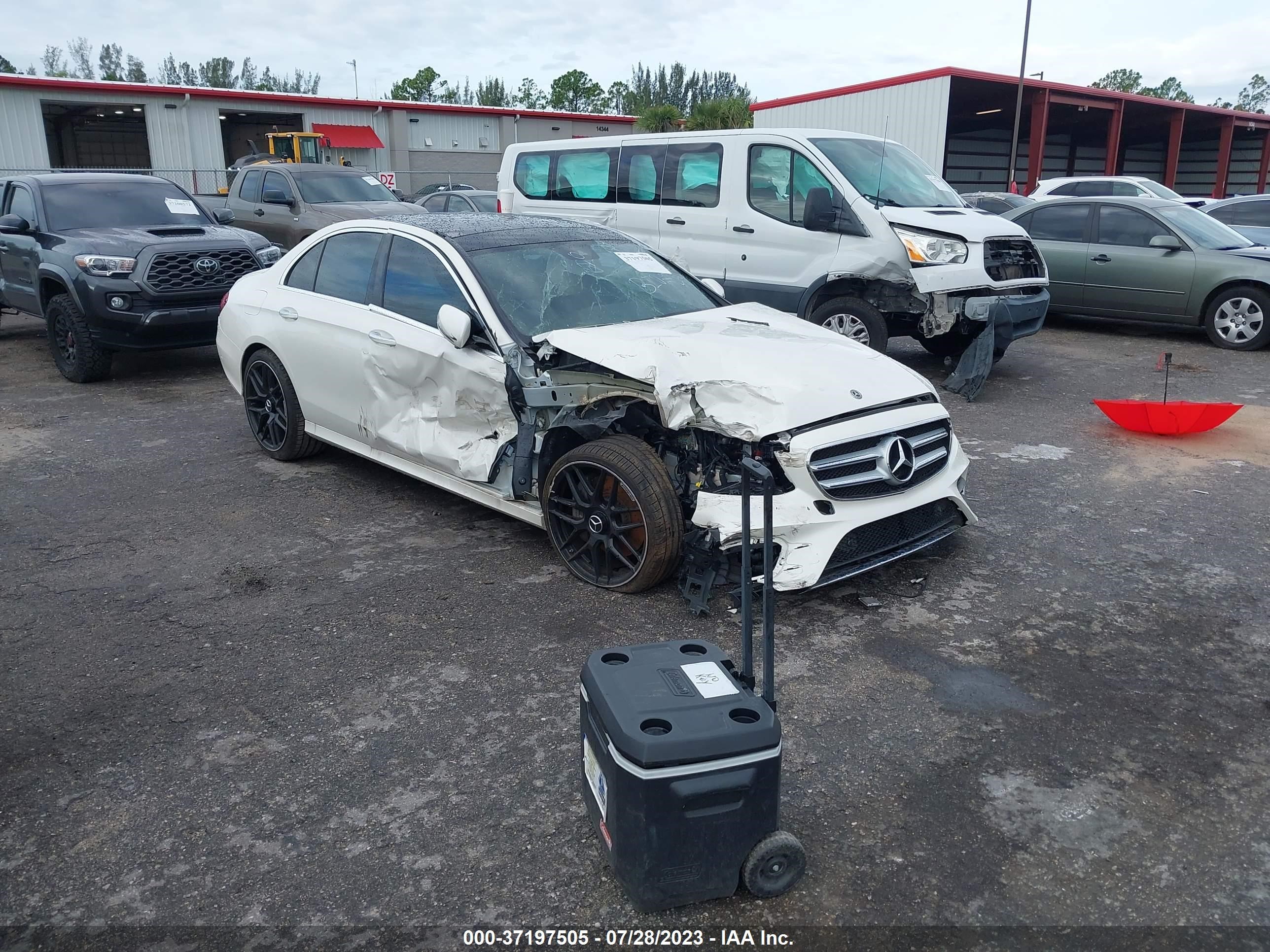 MERCEDES-BENZ E-KLASSE 2019 wddzf4jb4ka589179