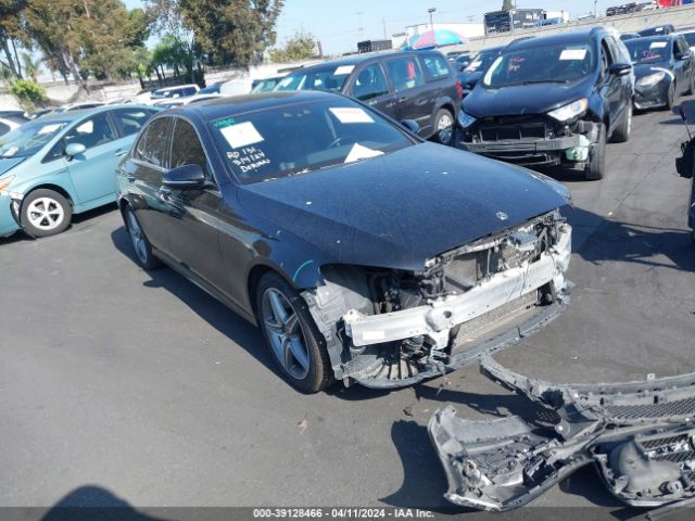 MERCEDES-BENZ E 300 2019 wddzf4jb7ka514976