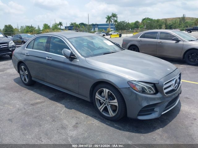 MERCEDES-BENZ E 300 2017 wddzf4kbxha242267