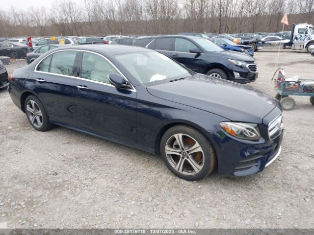 MERCEDES-BENZ E 300 2019 wddzf4kbxka563622