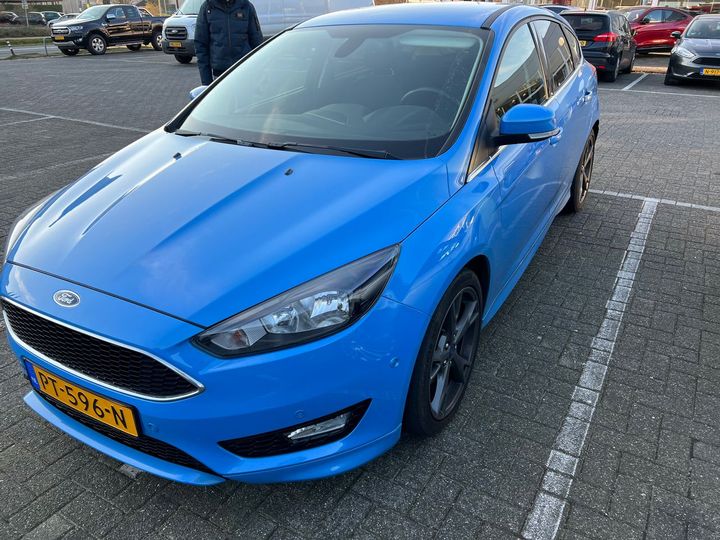 FORD FOCUS 2017 wf05xxgcc5hc50048