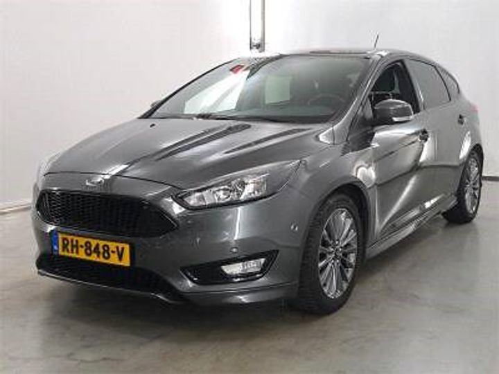 FORD FOCUS 2017 wf05xxgcc5hd35816