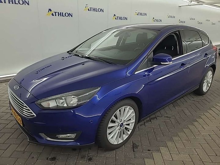 FORD FOCUS HATCHBACK 2018 wf05xxgcc5hd54723