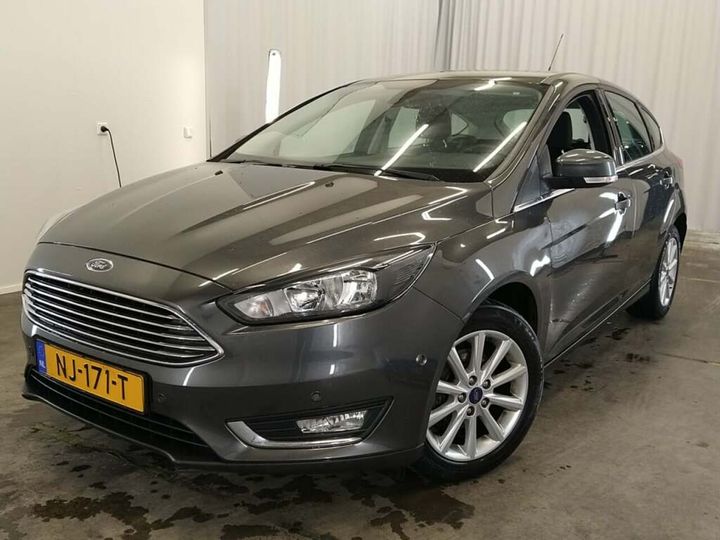 FORD FOCUS 2017 wf05xxgcc5hj26139