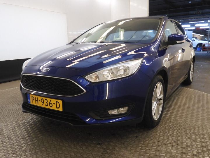 FORD FOCUS 2017 wf05xxgcc5hr74570