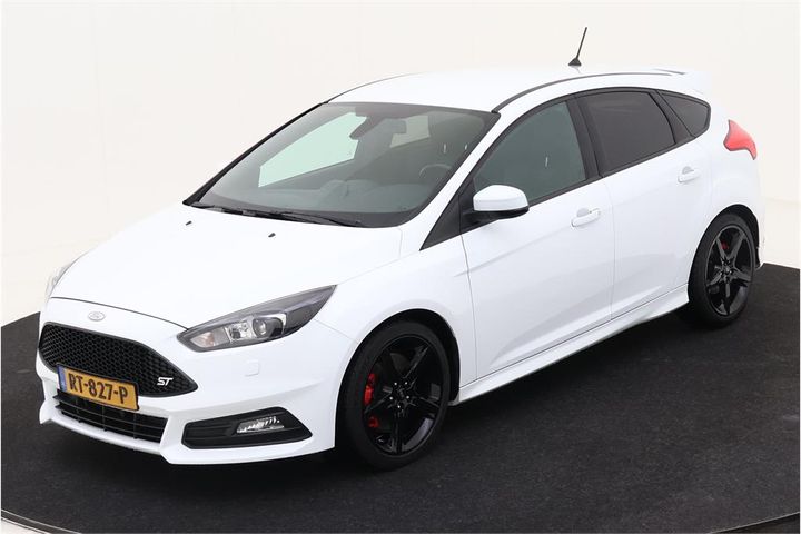 FORD FOCUS 2018 wf05xxgcc5jl14864