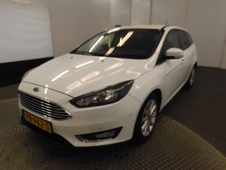 FORD FOCUS 2017 wf06xxgcc6hb33119