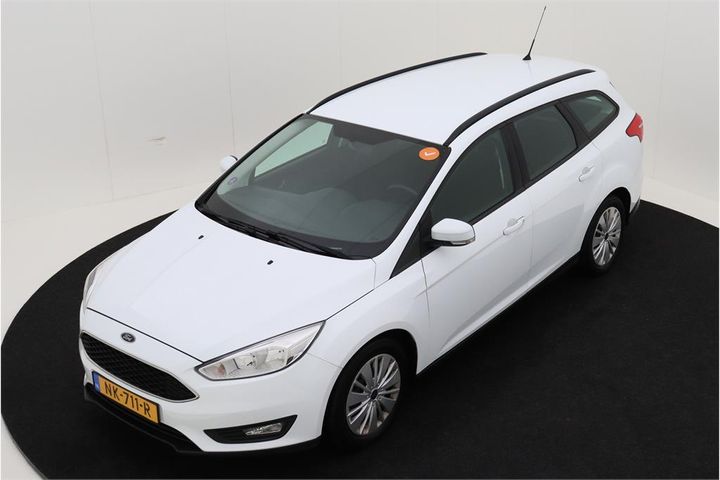 FORD FOCUS WAGON 2017 wf06xxgcc6hj19710