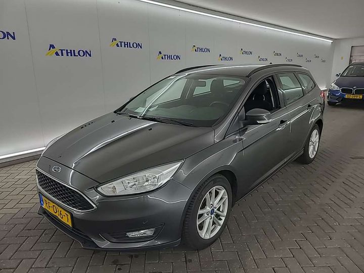 FORD FOCUS WAGON 2017 wf06xxgcc6hk11573