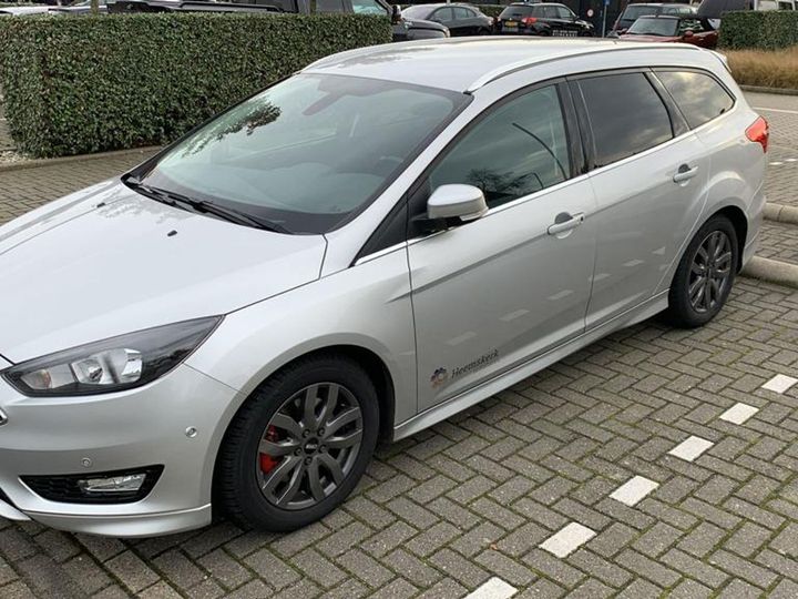 FORD FOCUS WAGON 2017 wf06xxgcc6hm77557