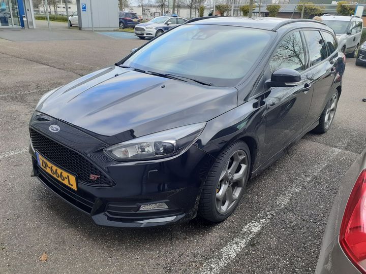 FORD FOCUS WAGON 2017 wf06xxgcc6hp10875