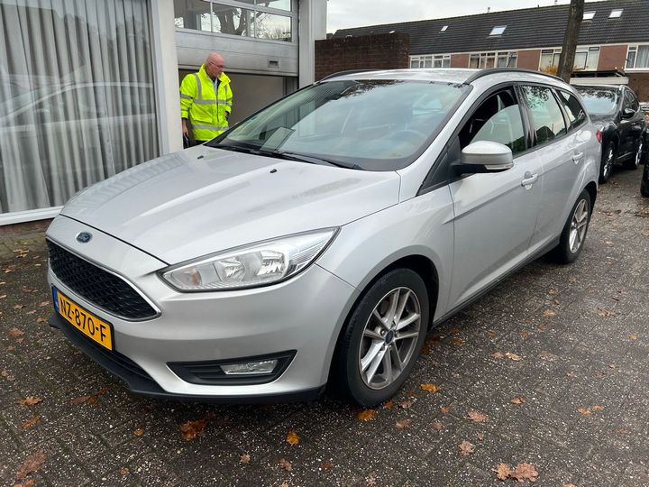 FORD FOCUS WAGON 2017 wf06xxgcc6hp18845