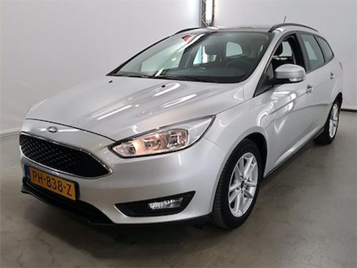 FORD FOCUS WAGON 2017 wf06xxgcc6hr65496