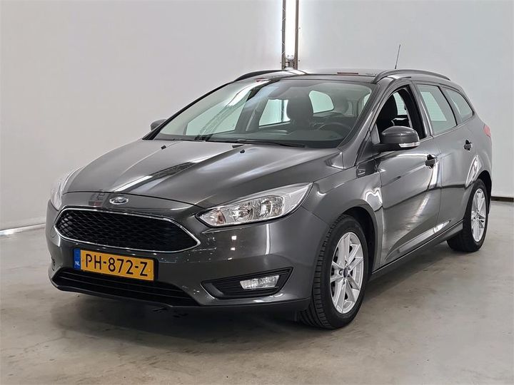 FORD FOCUS WAGON 2017 wf06xxgcc6hr72451