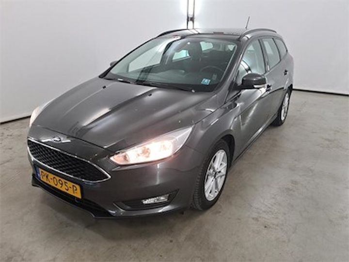 FORD FOCUS WAGON 2017 wf06xxgcc6hr77962