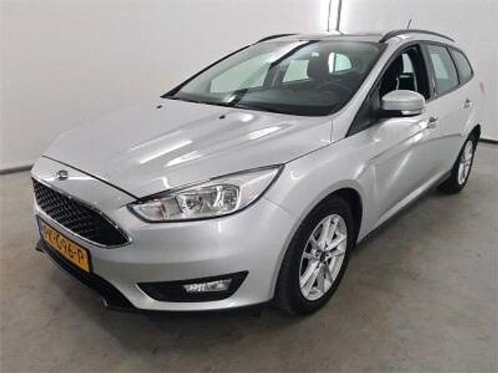 FORD FOCUS WAGON 2017 wf06xxgcc6hr82456